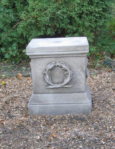 KCP 12 Large Square Plinth KCP 12 Large Square Plinth